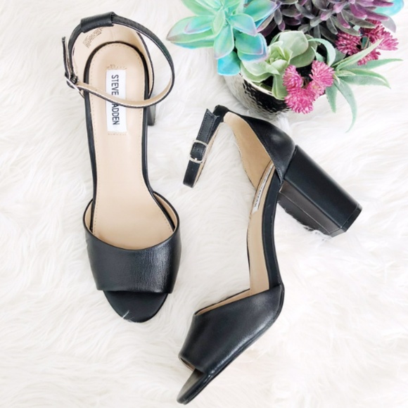 Steve Madden Shoes - NWB • Steve Madden • Mirna Chunky Heel - Black